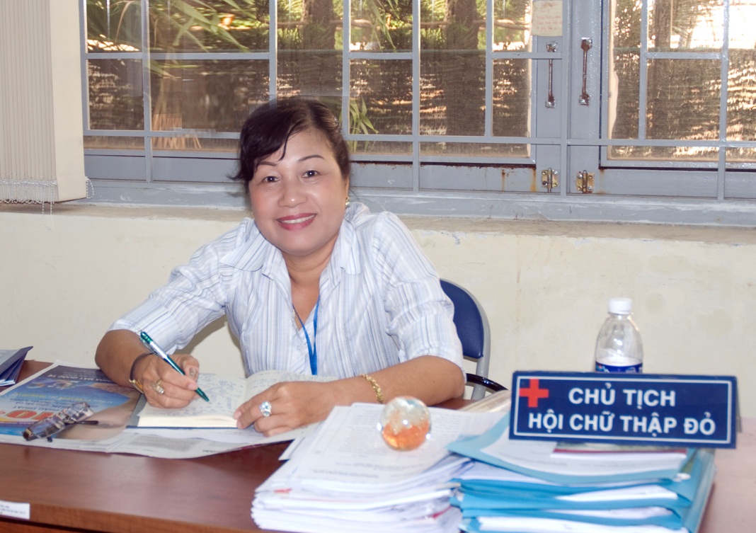 Gương điển hình làm theo lời Bác “Đồng chí: Lê Thị Bình – Chủ tịch Hội Chữ thập đỏ phường